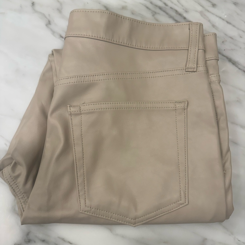 🌸52. Gap New staid leather pants